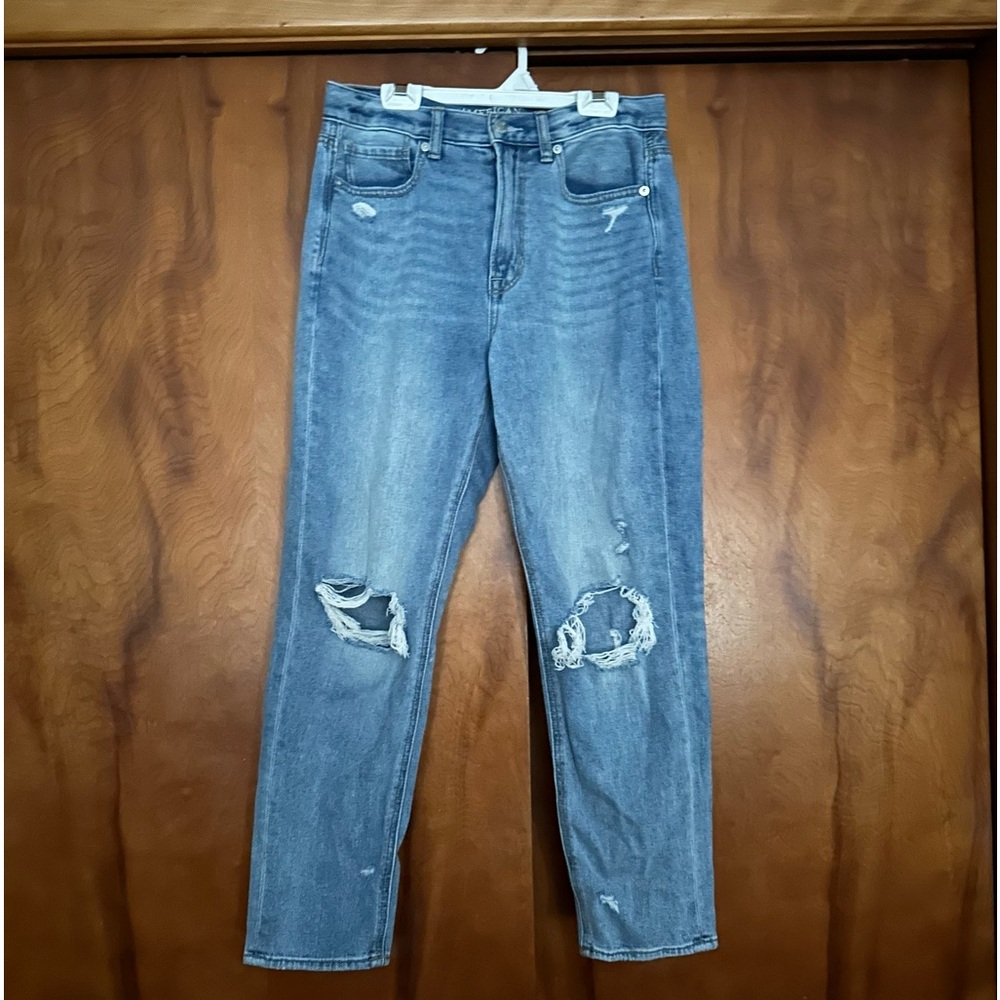 Women’s American Eagle Short Distressed Mom Jeans